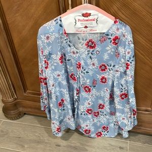 Long sleeve button rayon floral top